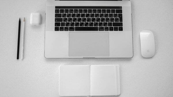 macbook pro and apple magic mouse